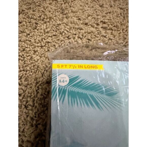 New Sun Squad Inflatable target Pool Float Built-in Pillow 5ft 7 1/2 inches long - Picture 2 of 5